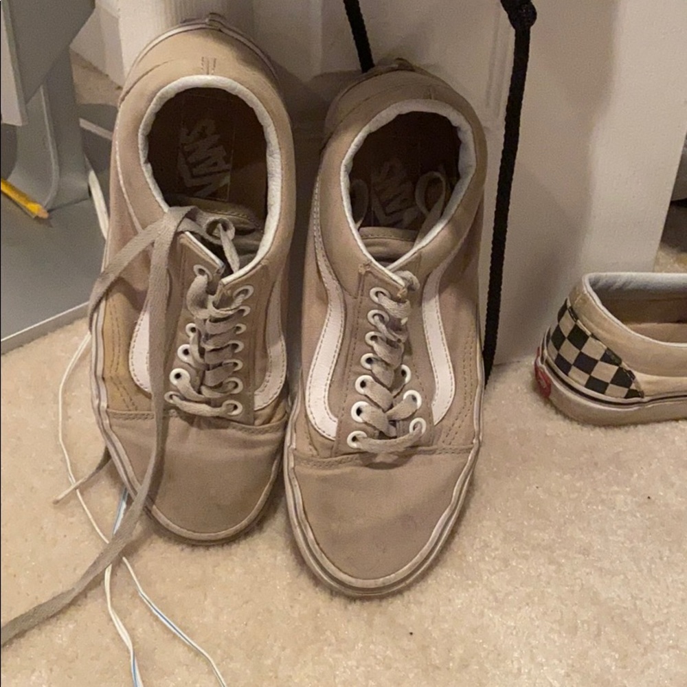 gray vans